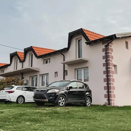 Prenociste Katarina Jugovo Aparthotel Smederevo